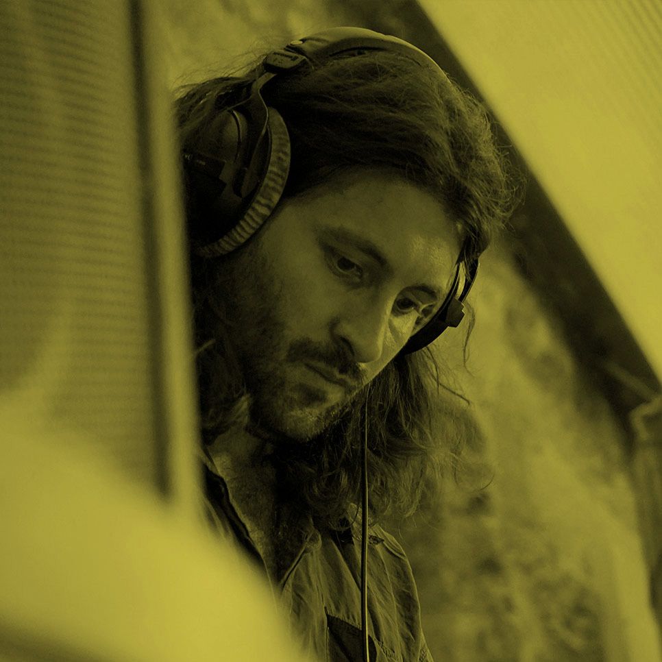 DJ